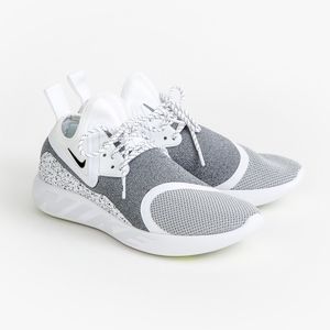NIKE LUNARCHARGE ESSENTIAL Women's Running Shoes
